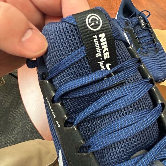 Nike Air Zoom Pegasus 40 Navy Size 13 new in damaged box - Picture 9 of 10